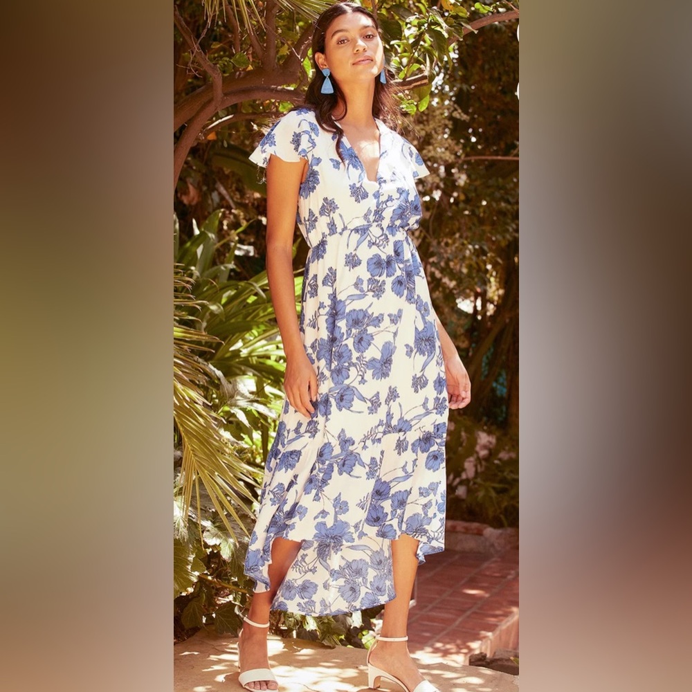 Lulu’s Floral Blue and White High-Low Midi Dress